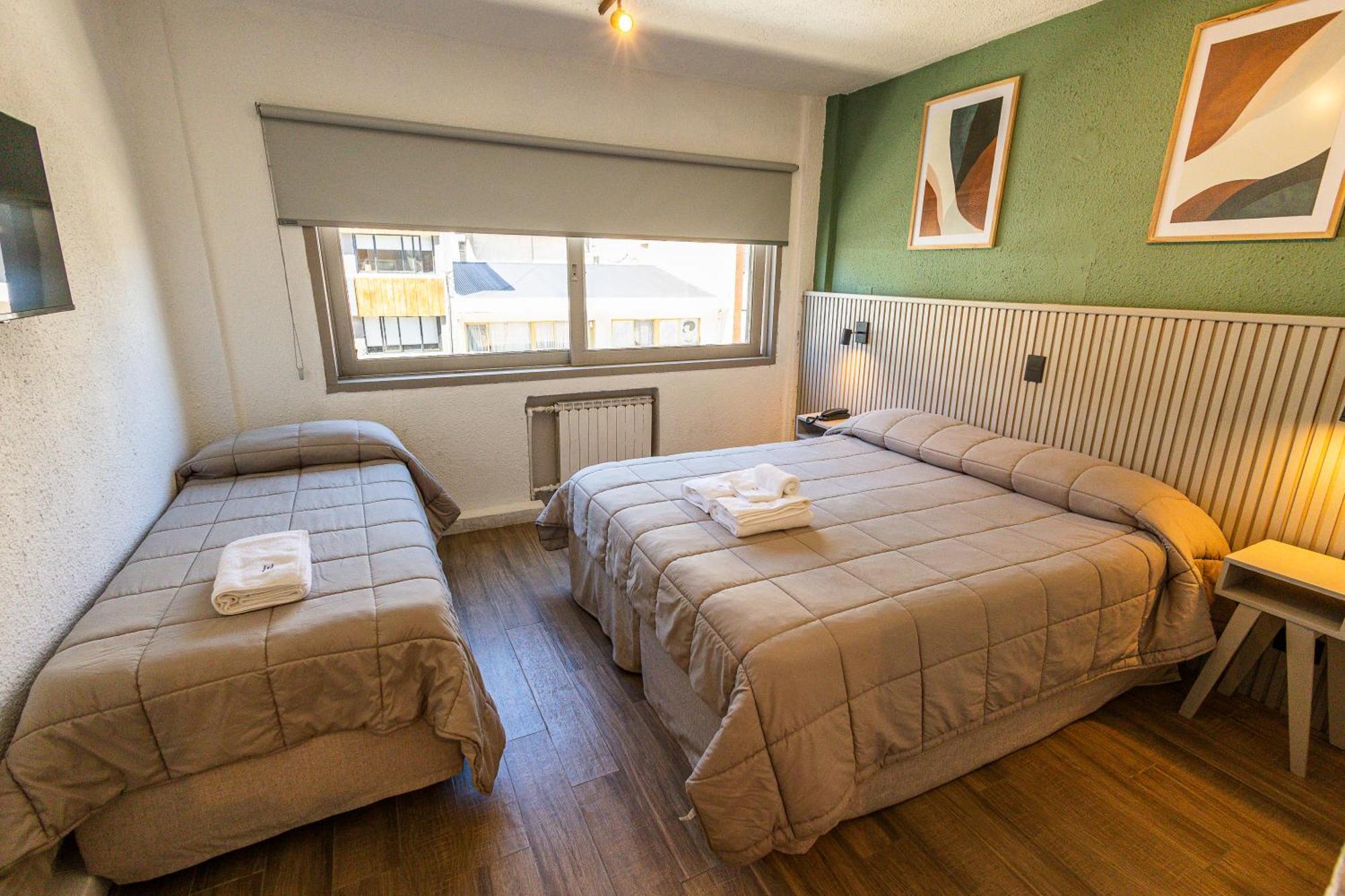 Triple Room,1526796274:JPEG