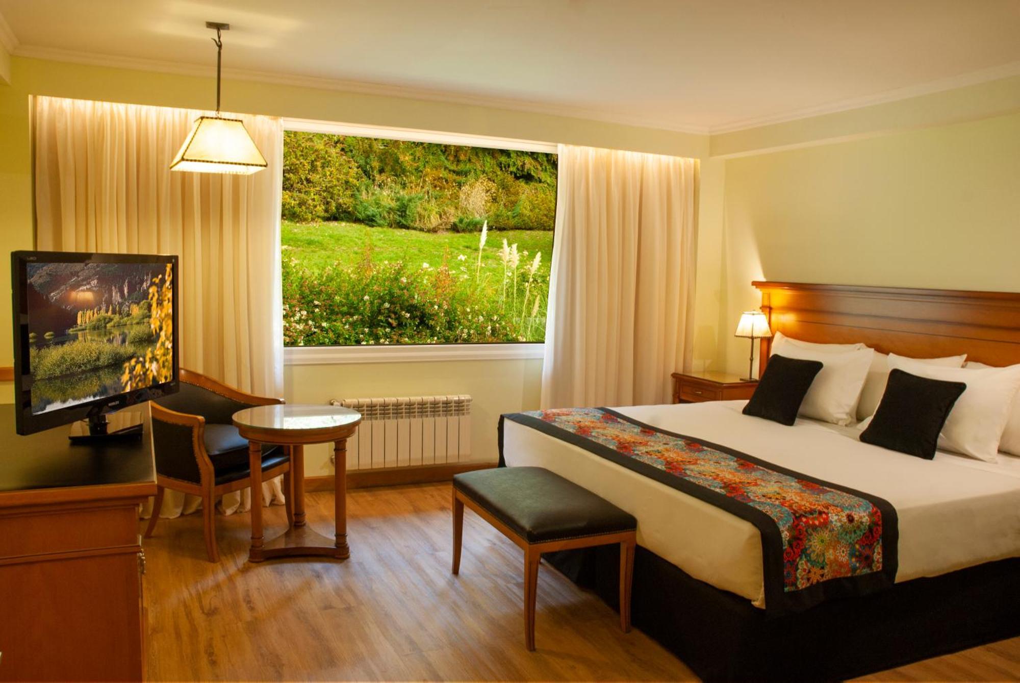 Double Room,1588056469:JPEG