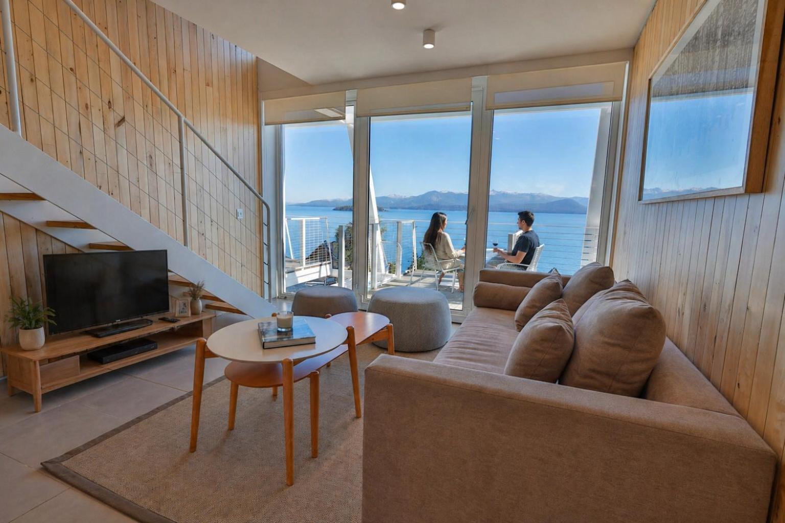 Two-Bedroom Apartment Lake View