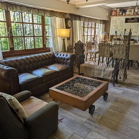 Citizen Kane Lodge - Hospedaje Gourmet-2