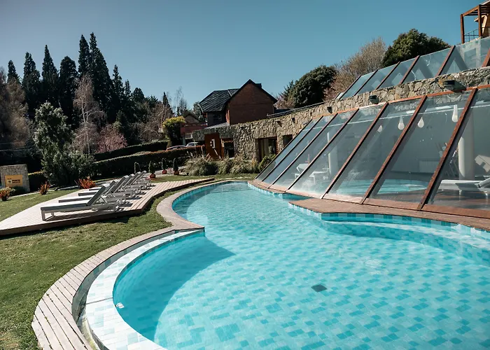 Rochester Bariloche Suites & Spa