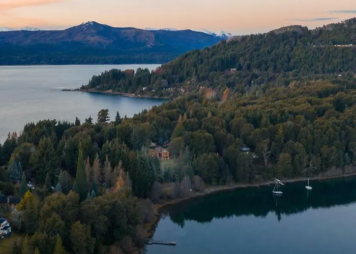 Hoteles en BarilochePeninsula Petit